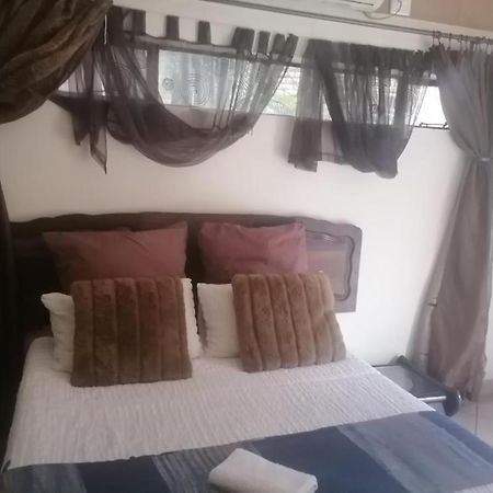 Two Summers Guesthouse Phalaborwa Eksteriør billede